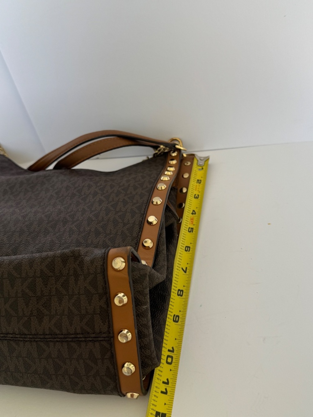 Michael Kors Newbury Brown Signature Studded Chain Shoulder Bag Gold Hardware - Picture 13 of 15
